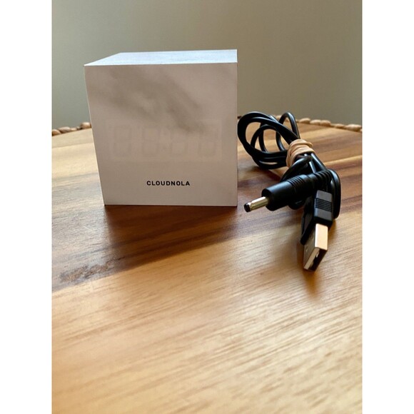 Cloudnola 3-in-1 Travel Alarm Clock USB Cable Calendar Time Temperature FFF - Picture 12 of 16